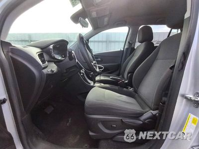 Zdjęcie 7 z 13 samochodu: 2020 CHEVROLET TRAX LS VIN:KL7CJKSB6LB312205 - miniatura
