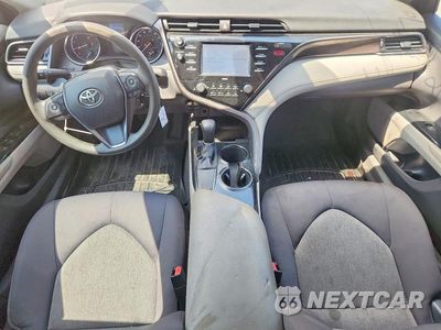 Zdjęcie 8 z 13 samochodu: 2020 TOYOTA CAMRY LE VIN:4T1C11AK7LU990864 - miniatura