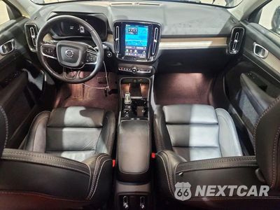 Zdjęcie 8 z 13 samochodu: 2023 VOLVO XC40 PLUS VIN:YV4L12UN3P2050964 - miniatura