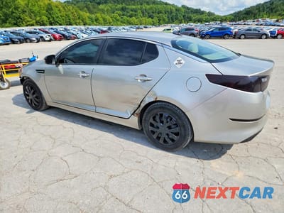 Drugie zdjęcie samochodu z przodu: 2015 KIA OPTIMA LX VIN:KNAGM4A73F5545589 - miniatura