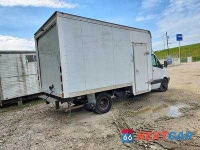 Trzecie zdjęcie samochodu z tyłu: 2011 FREIGHTLINER SPRINTER 3500 VIN:WDPPF4CCXB9462387 - miniatura
