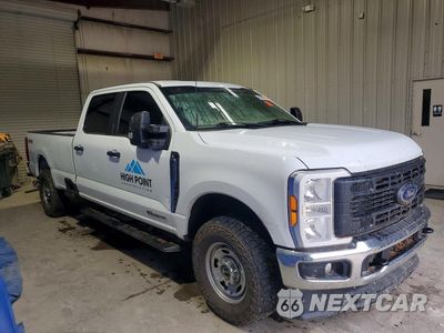 Czwarte zdjęcie samochodu z boku: 2023 FORD F250 SUPER DUTY VIN:1FT7W2BT3PEC34503 - miniatura