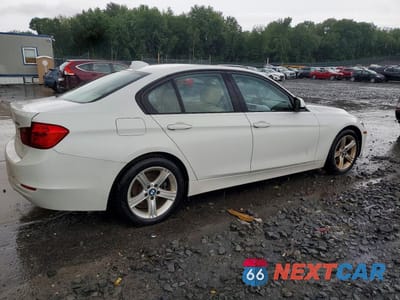 Trzecie zdjęcie samochodu z tyłu: 2013 BMW 328 XI SULEV VIN:WBA3B5C50DF592396 - miniatura