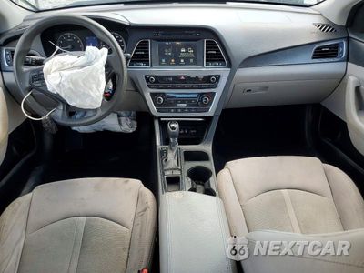 Zdjęcie 8 z 12 samochodu: 2017 HYUNDAI SONATA SPORT VIN:5NPE34AF3HH441143 - miniatura