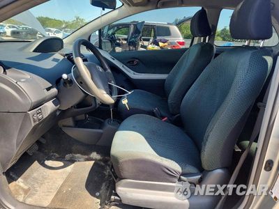 Zdjęcie 7 z 12 samochodu: 2008 TOYOTA YARIS BASE VIN:JTDJT923985185090 - miniatura