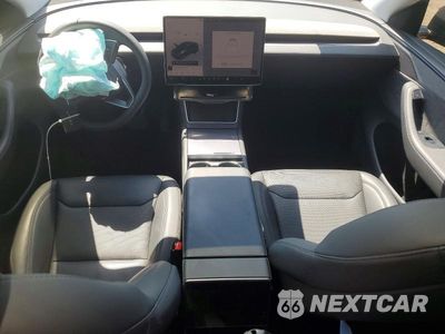 Zdjęcie 8 z 13 samochodu: 2026 TESLA MODEL Y VIN:7SAYGDEE4TA575668 - miniatura