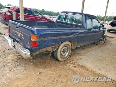 Trzecie zdjęcie samochodu z tyłu: 1991 TOYOTA PICKUP DELUXE VIN:JT4RN93P0M5030775 - miniatura