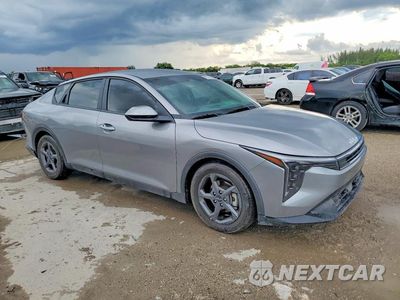 Czwarte zdjęcie samochodu z boku: 2025 KIA K4 LXS VIN:3KPFT4DE2SE102361 - miniatura
