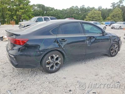 Trzecie zdjęcie samochodu z tyłu: 2019 KIA FORTE LXS VIN:3KPF24AD4KE090583 - miniatura