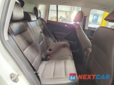 Zdjęcie 11 z 13 samochodu: 2017 VOLKSWAGEN TIGUAN S VIN:WVGBV7AXXHW513338 - miniatura