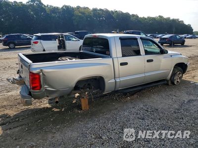Trzecie zdjęcie samochodu z tyłu: 2006 DODGE DAKOTA QUAD SLT VIN:1D7HE48N26S640967 - miniatura