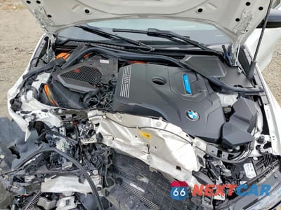 Zdjęcie 11 z 12 samochodu: 2023 BMW 3ER 330E VIN:3MW39FF04P8D57207 - miniatura