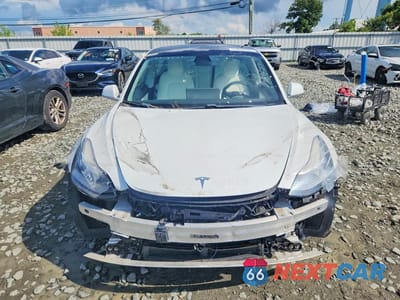 Piąte zdjęcie samochodu w środku: 2020 TESLA MODEL 3 VIN:5YJ3E1EA7LF793311 - miniatura