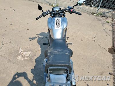 Zdjęcie 6 z 9 samochodu: 2015 HONDA CTX700 N VIN:JH2RC6809FK100219 - miniatura