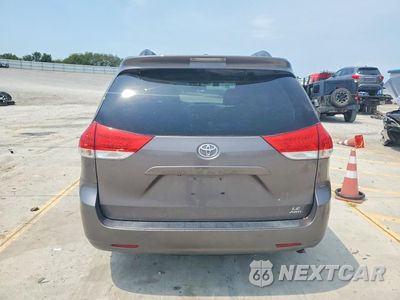 Zdjęcie 6 z 13 samochodu: 2014 TOYOTA SIENNA LE VIN:5TDJK3DC8ES092175 - miniatura
