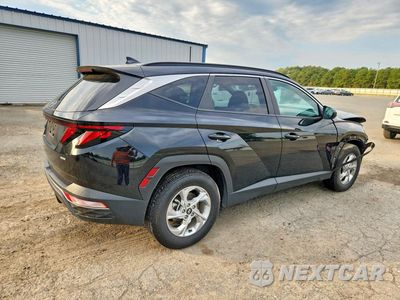 Trzecie zdjęcie samochodu z tyłu: 2024 HYUNDAI TUCSON SEL VIN:5NMJBCDE6RH329028 - miniatura