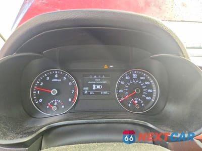 Zdjęcie 9 z 13 samochodu: 2019 KIA FORTE LXS VIN:3KPF24AD7KE062941 - miniatura