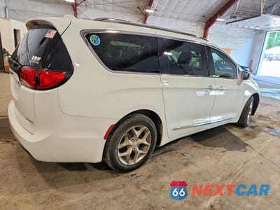Trzecie zdjęcie samochodu z tyłu: 2017 CHRYSLER PACIFICA LIMITED VIN:2C4RC1GG2HR528941 - miniatura