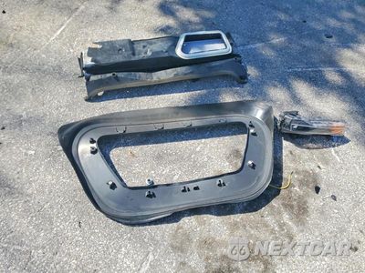 Zdjęcie 12 z 13 samochodu: 2022 TESLA MODEL Y VIN:7SAYGDEF2NF451719 - miniatura