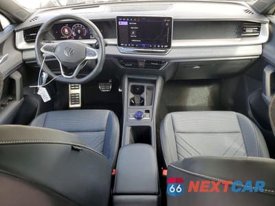 Zdjęcie 8 z 14 samochodu: 2025 VOLKSWAGEN TIGUAN SE R-LINE BLACK VIN:3VVGR7RM2SM012378 - miniatura