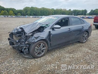 2023 KIA FORTE LXS 3KPF24AD8PE605544 - główne zdjęcie licytacji z USA - miniatura