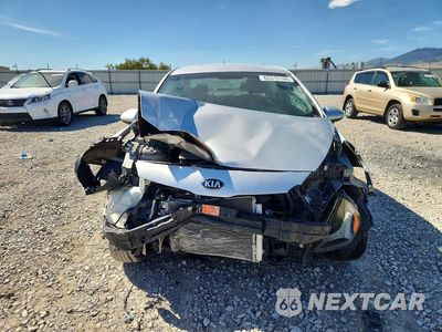 Piąte zdjęcie samochodu w środku: 2017 KIA RIO LX VIN:KNADM4A38H6021531 - miniatura