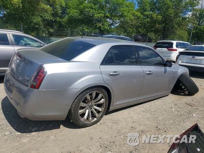 Trzecie zdjęcie samochodu z tyłu: 2014 CHRYSLER 300 S VIN:2C3CCABG3EH357099 - miniatura