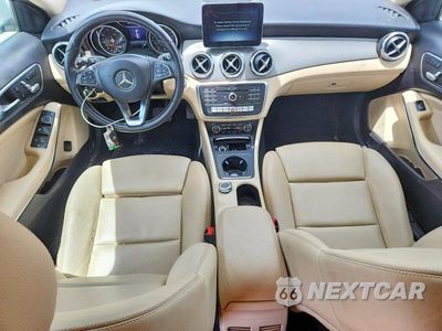 Zdjęcie 8 z 13 samochodu: 2020 MERCEDES-BENZ GLA 250 VIN:WDCTG4EB8LU027268 - miniatura