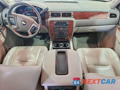 Zdjęcie 8 z 13 samochodu: 2014 CHEVROLET TAHOE K1500 LT VIN:1GNSKBE02ER196878 - miniatura