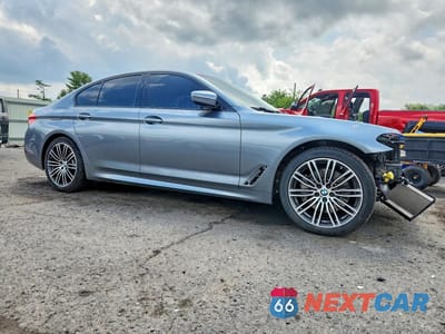 Czwarte zdjęcie samochodu z boku: 2019 BMW 540 XI VIN:WBAJE7C50KWW25971 - miniatura