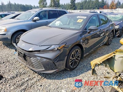 2026 TOYOTA CAMRY XLE 4T1DBADK0TU557741 - główne zdjęcie licytacji z USA - miniatura