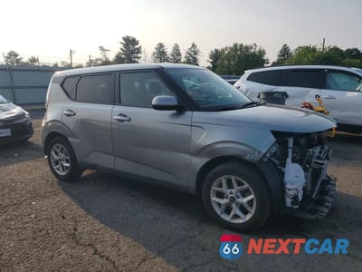 Czwarte zdjęcie samochodu z boku: 2025 KIA SOUL LX VIN:KNDJ23AU2S7922359 - miniatura