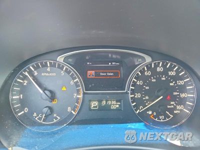 Zdjęcie 9 z 13 samochodu: 2015 NISSAN PATHFINDER S VIN:5N1AR2MN8FC701707 - miniatura