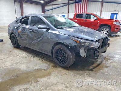 Czwarte zdjęcie samochodu z boku: 2024 KIA FORTE LXS VIN:3KPF24AD0RE758258 - miniatura