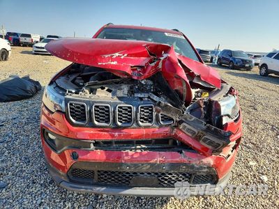 Piąte zdjęcie samochodu w środku: 2025 JEEP COMPASS LATITUDE VIN:3C4NJDBN9ST515751 - miniatura