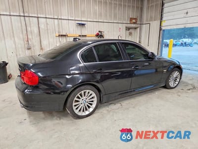 Trzecie zdjęcie samochodu z tyłu: 2011 BMW 335 XI VIN:WBAPL5G50BNN23705 - miniatura