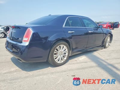 Trzecie zdjęcie samochodu z tyłu: 2012 CHRYSLER 300 LIMITED VIN:2C3CCAHG3CH313964 - miniatura