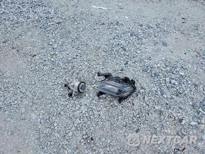 Zdjęcie 13 z 14 samochodu: 2020 HYUNDAI SANTA FE SEL VIN:5NMS33AD5LH214800 - miniatura