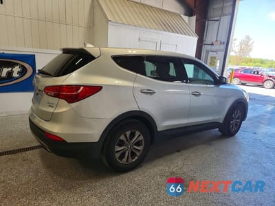 Trzecie zdjęcie samochodu z tyłu: 2015 HYUNDAI SANTA FE SPORT 2.4L VIN:5XYZTDLB0FG251218 - miniatura