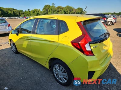 Drugie zdjęcie samochodu z przodu: 2015 HONDA FIT LX VIN:3HGGK5H51FM717598 - miniatura