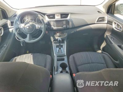 Zdjęcie 8 z 12 samochodu: 2018 NISSAN SENTRA SV VIN:3N1AB7AP8JL619939 - miniatura