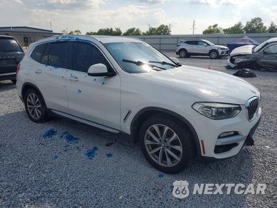 Czwarte zdjęcie samochodu z boku: 2019 BMW X3 SDRIVE30I VIN:5UXTR7C52KLE97624 - miniatura