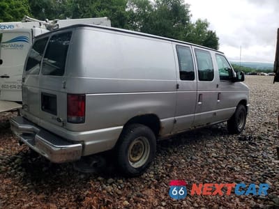 Trzecie zdjęcie samochodu z tyłu: 2013 FORD ECONOLINE E250 VAN VIN:1FTNE2EL5DDA82733 - miniatura