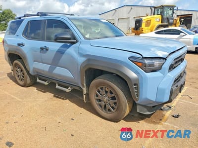 Czwarte zdjęcie samochodu z boku: 2025 TOYOTA 4RUNNER SR5 VIN:JTEVA5BR9S5073736 - miniatura
