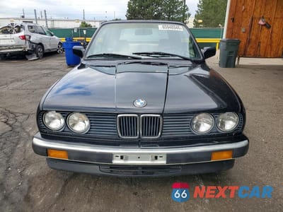 Piąte zdjęcie samochodu w środku: 1987 BMW 325 I AUTOMATIC VIN:WBABB2303H1941861 - miniatura