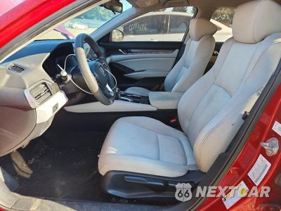 Zdjęcie 7 z 12 samochodu: 2019 HONDA ACCORD LX VIN:1HGCV1F11KA083277 - miniatura