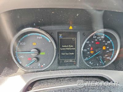 Zdjęcie 9 z 12 samochodu: 2018 TOYOTA RAV4 HYBRID XLE VIN:JTMRJREV2JD204547 - miniatura