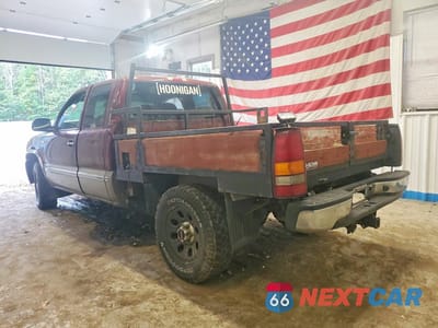 Drugie zdjęcie samochodu z przodu: 2000 GMC NEW SIERRA K1500 VIN:1GTEK19T1YZ263009 - miniatura