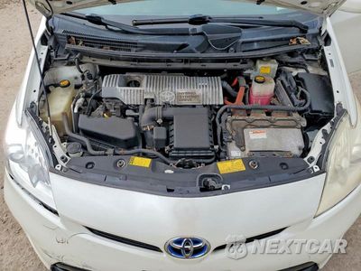Zdjęcie 11 z 12 samochodu: 2012 TOYOTA PRIUS TWO VIN:JTDKN3DU4C1528065 - miniatura