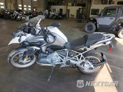 Trzecie zdjęcie samochodu z tyłu: 2016 BMW R1200 GS VIN:WB10A1109GZ670795 - miniatura